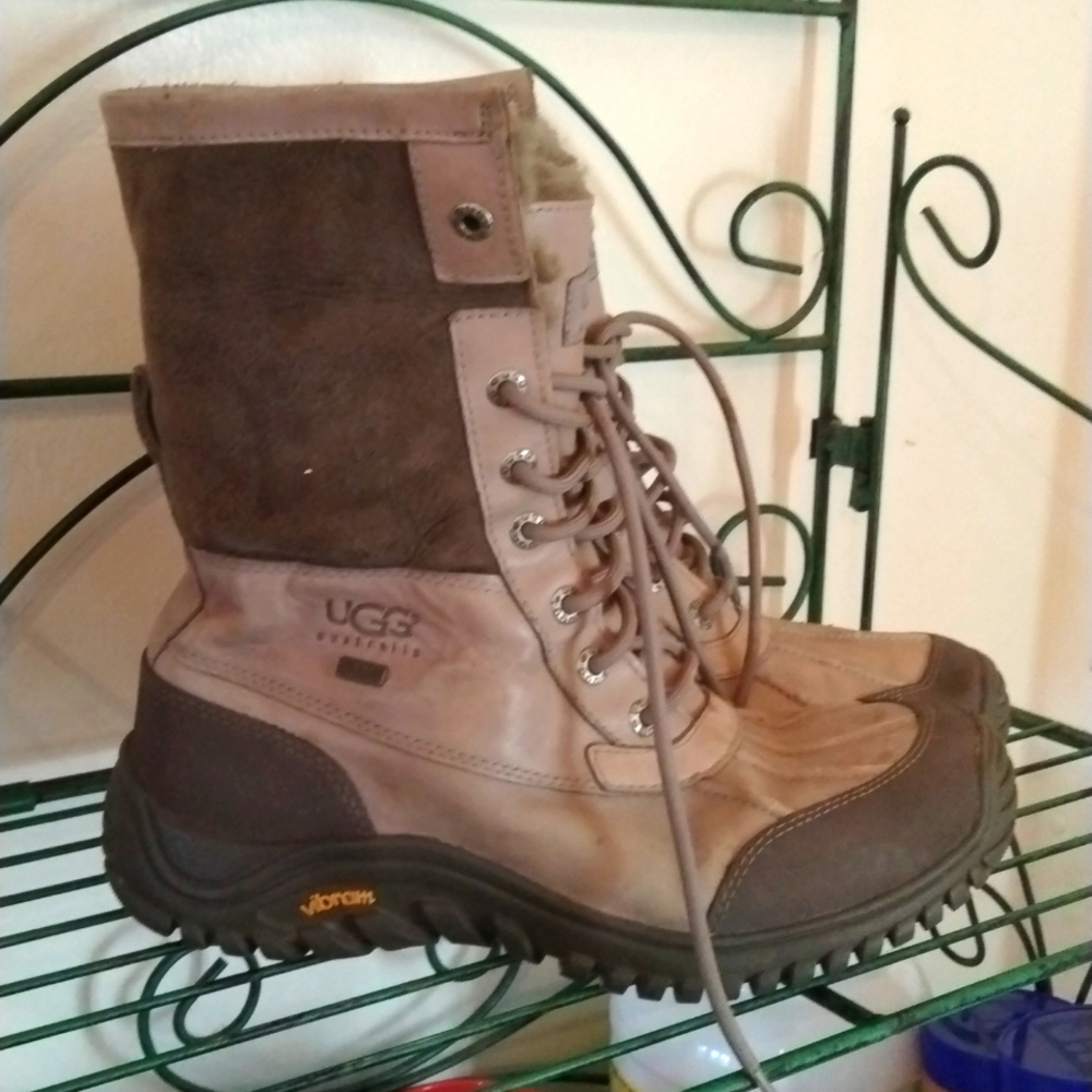 🖤 UGG WEATHER BOOTS 🖤